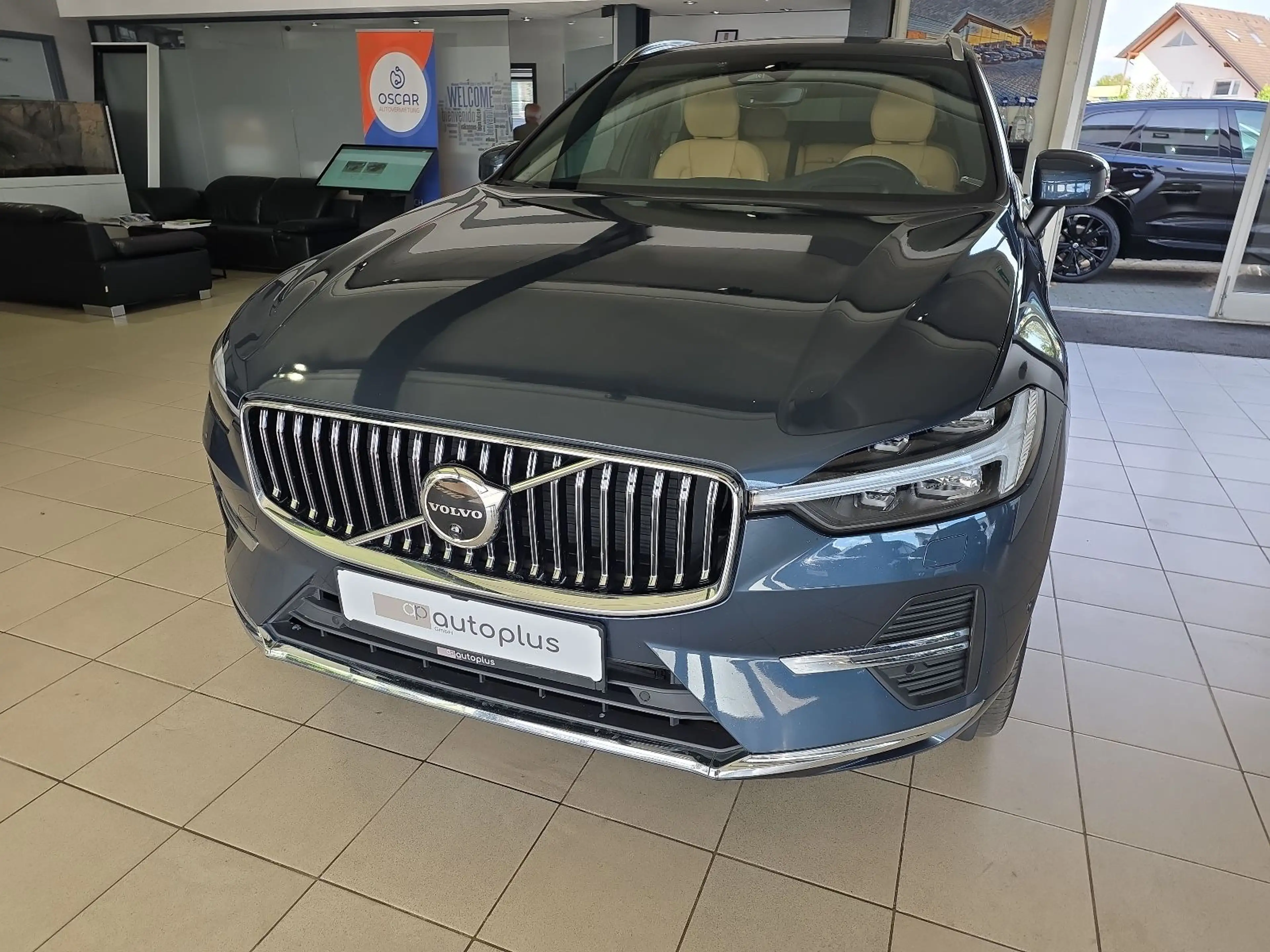 Volvo XC60 T8 Ultimate Bright Recharge AWD Massage AHK — photo 2