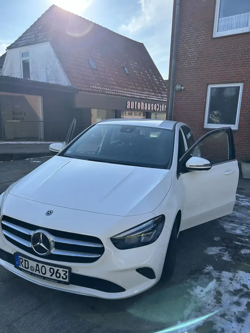 Mercedes-Benz B 180 d 7G-DCT AMG Line - 2