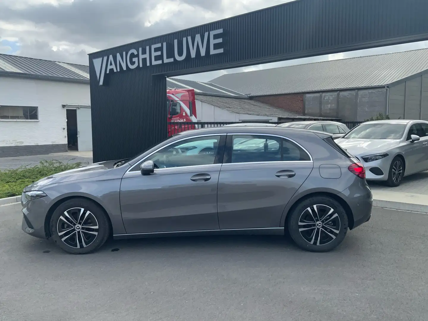 Mercedes-Benz A 180 d 8G-DCT Progressive Advanced trekhaak Gris - 1