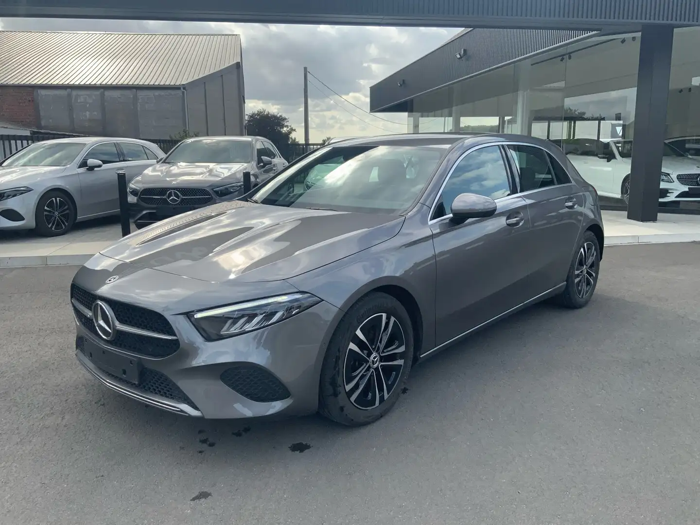 Mercedes-Benz A 180 d 8G-DCT Progressive Advanced trekhaak Gris - 2