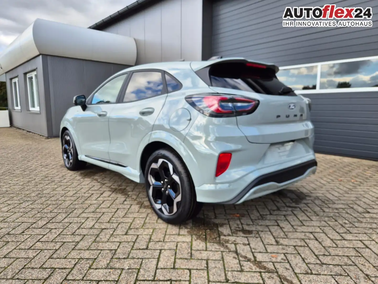 Ford Puma ST-Line X 1.0 EcoBoost Hybrid 125PS Automatik N... Gri - 2