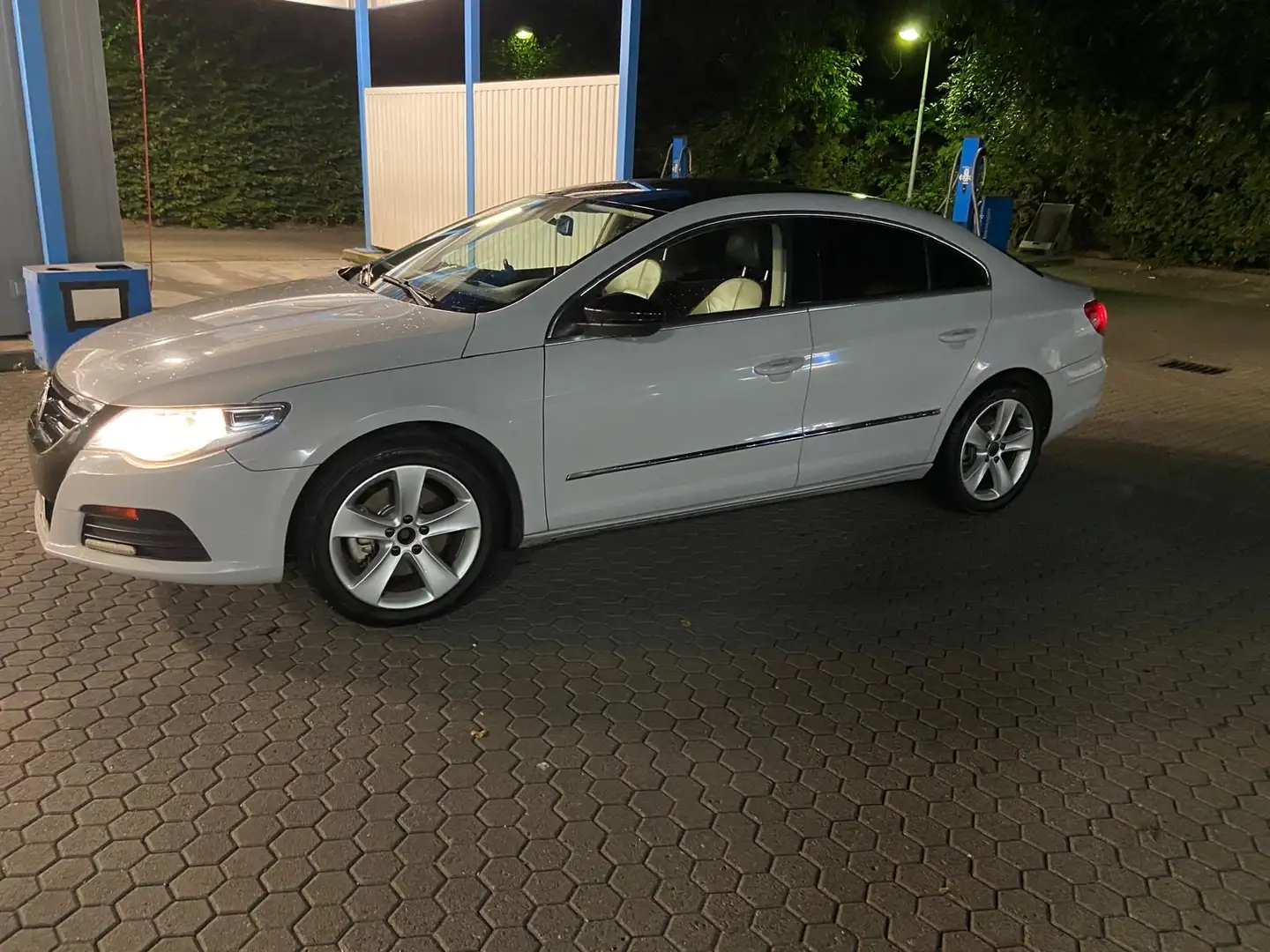Volkswagen Passat CC 2.0 TDI DSG - 2