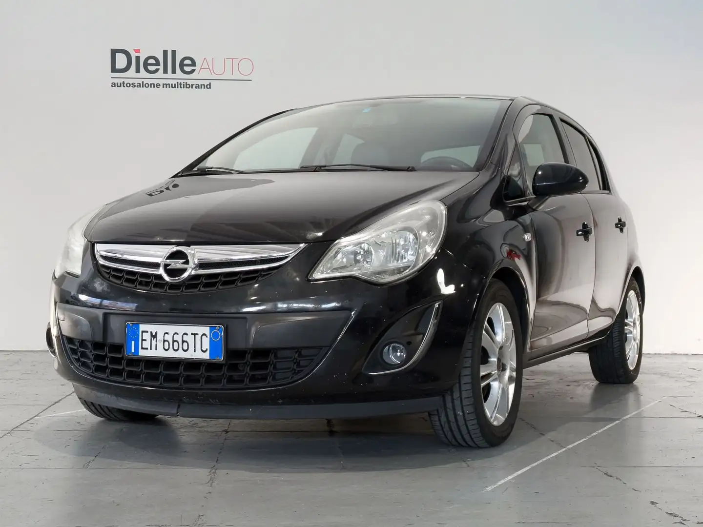 Opel Corsa Corsa 1.2 85CV 5 porte GPL-TECH Club Zwart - 1