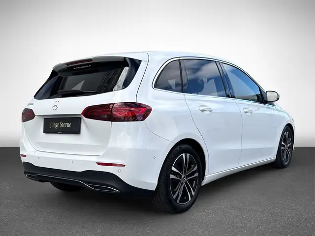 Mercedes-Benz B-Class view 6