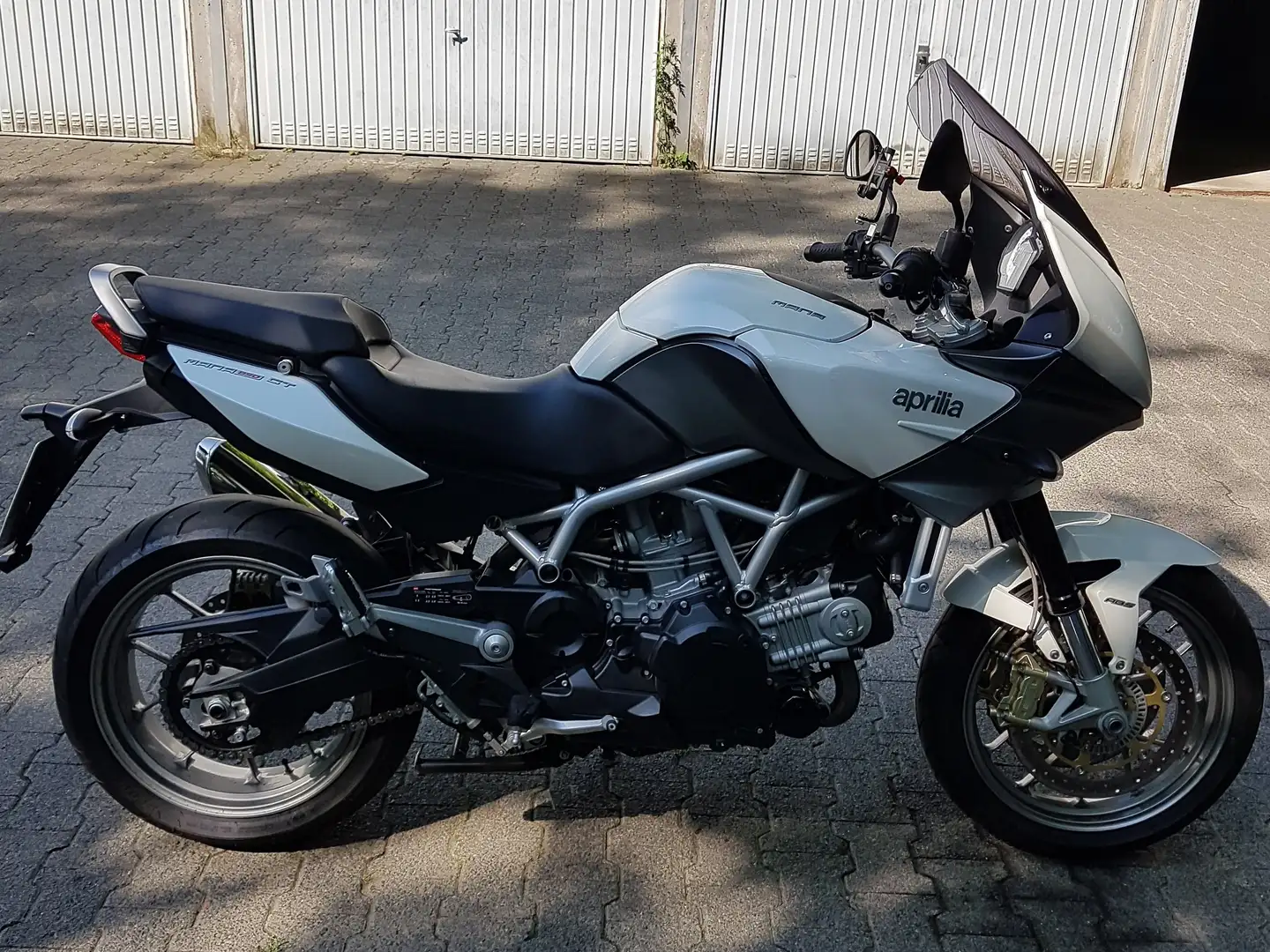 Aprilia Mana 850 GT ABS 7 Gang Automatik und Manuell Білий - 2