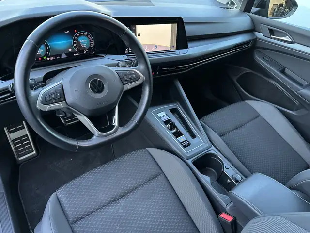 Volkswagen Golf view 7
