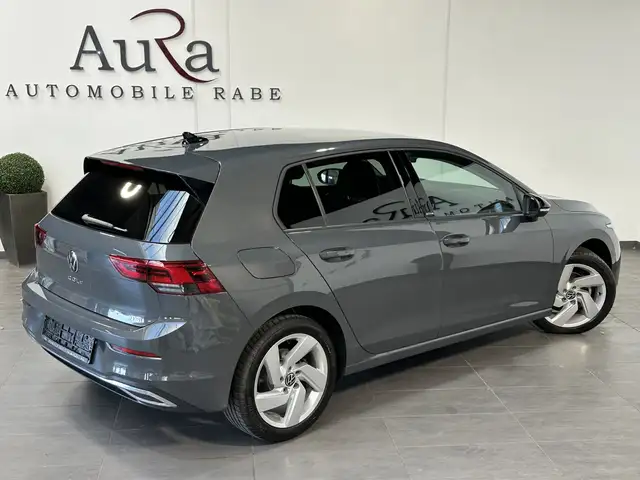 Volkswagen Golf view 5