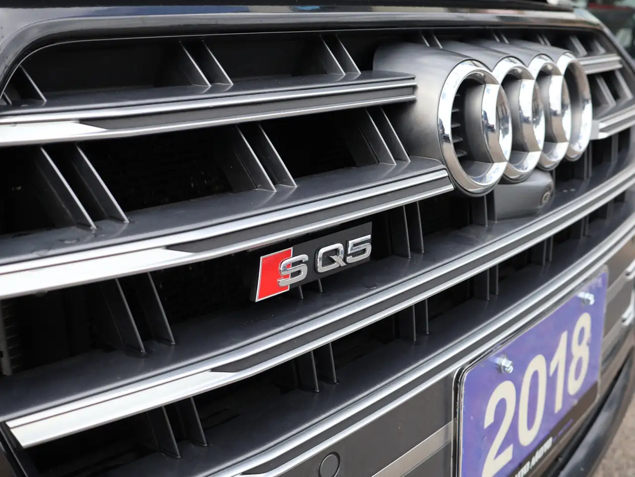 Audi SQ5 снимка Audi SQ5