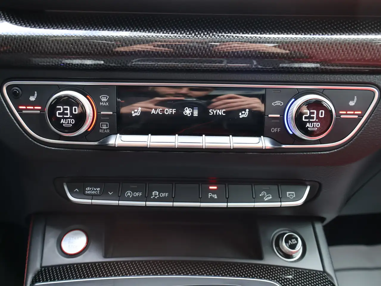 Audi SQ5 снимка Audi SQ5