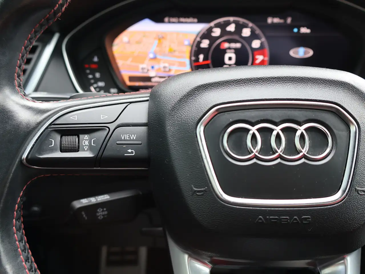 Audi SQ5 снимка Audi SQ5