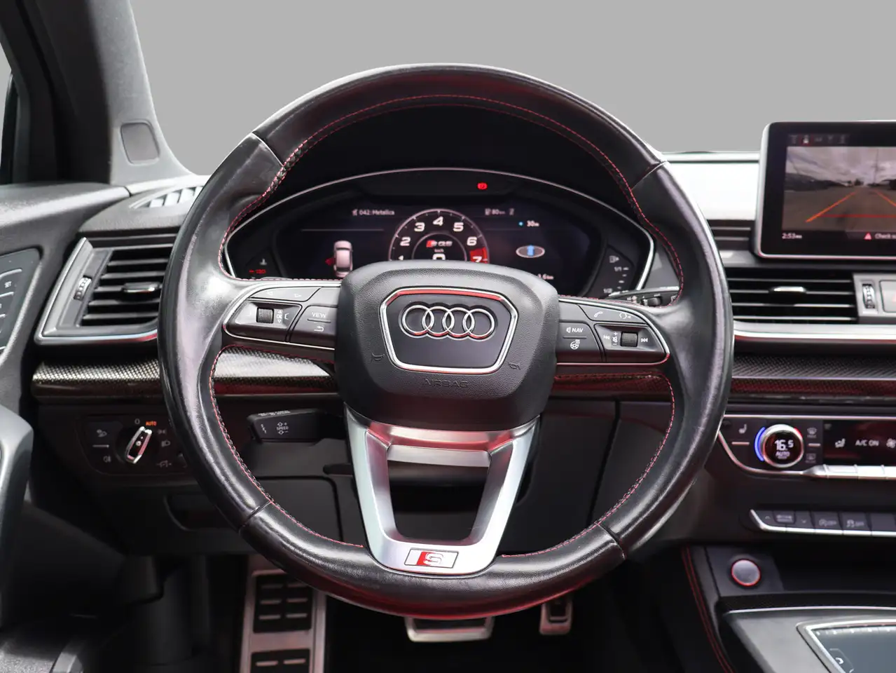 Audi SQ5 снимка Audi SQ5