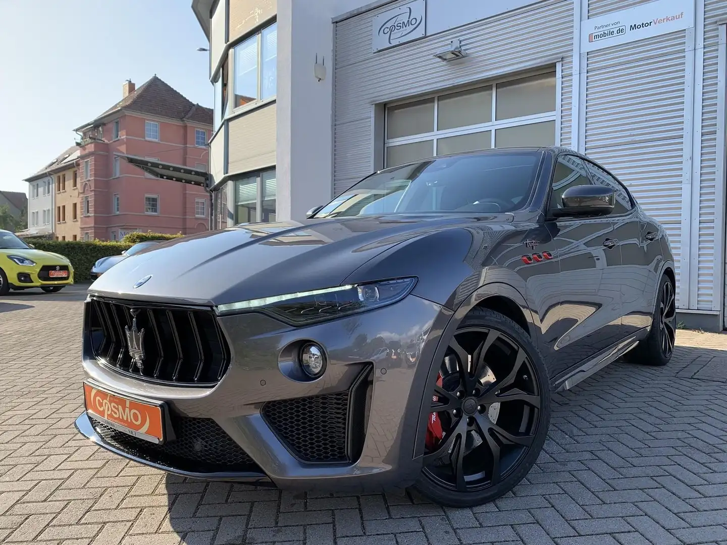 Maserati Levante Trofeo V8 Pano/B&W/Novitec-22" Grau - 1