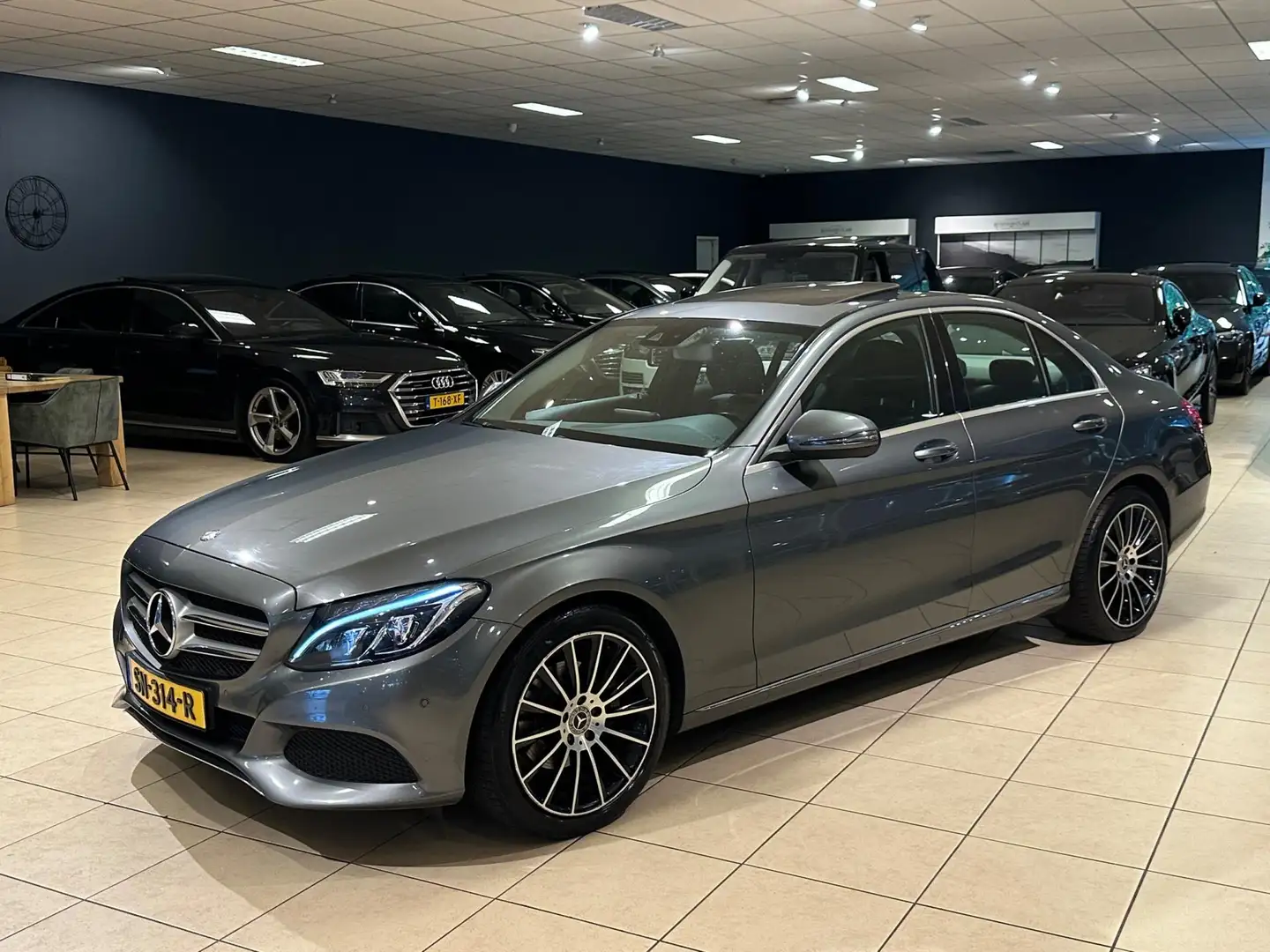 Mercedes-Benz C 220 C220 d Avantgarde|Trekhaak|Opendak|Leder|9G-Aut| Grijs - 1