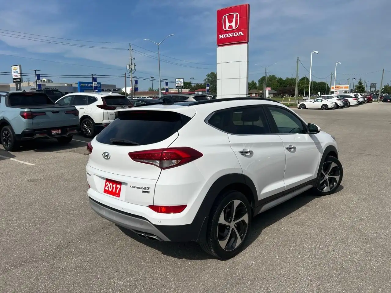 Hyundai TUCSON снимка Hyundai TUCSON