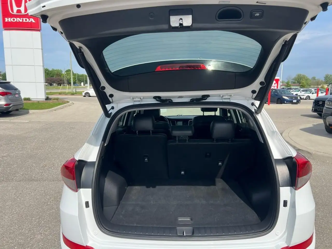 Hyundai TUCSON снимка Hyundai TUCSON