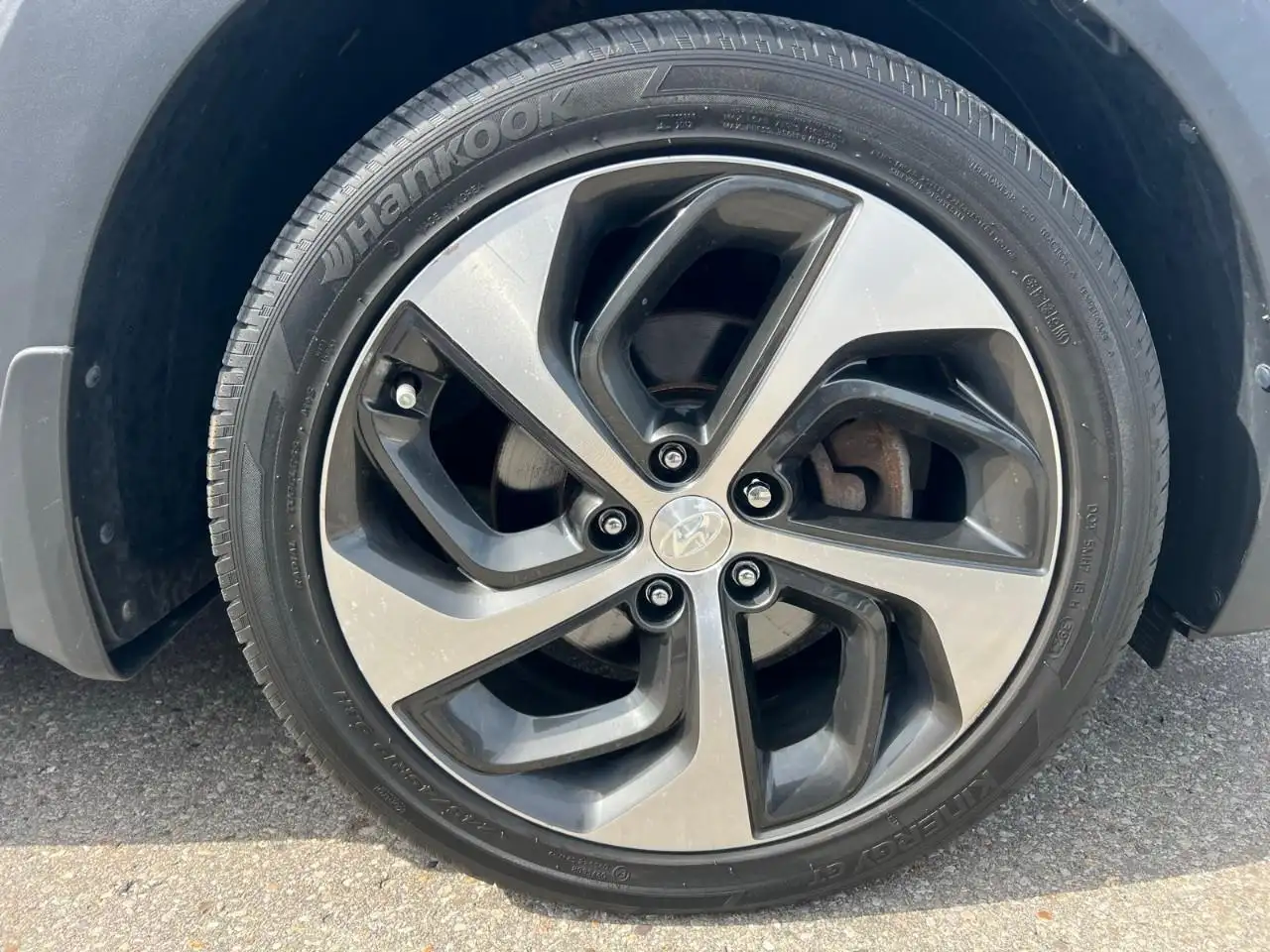 Hyundai TUCSON снимка Hyundai TUCSON