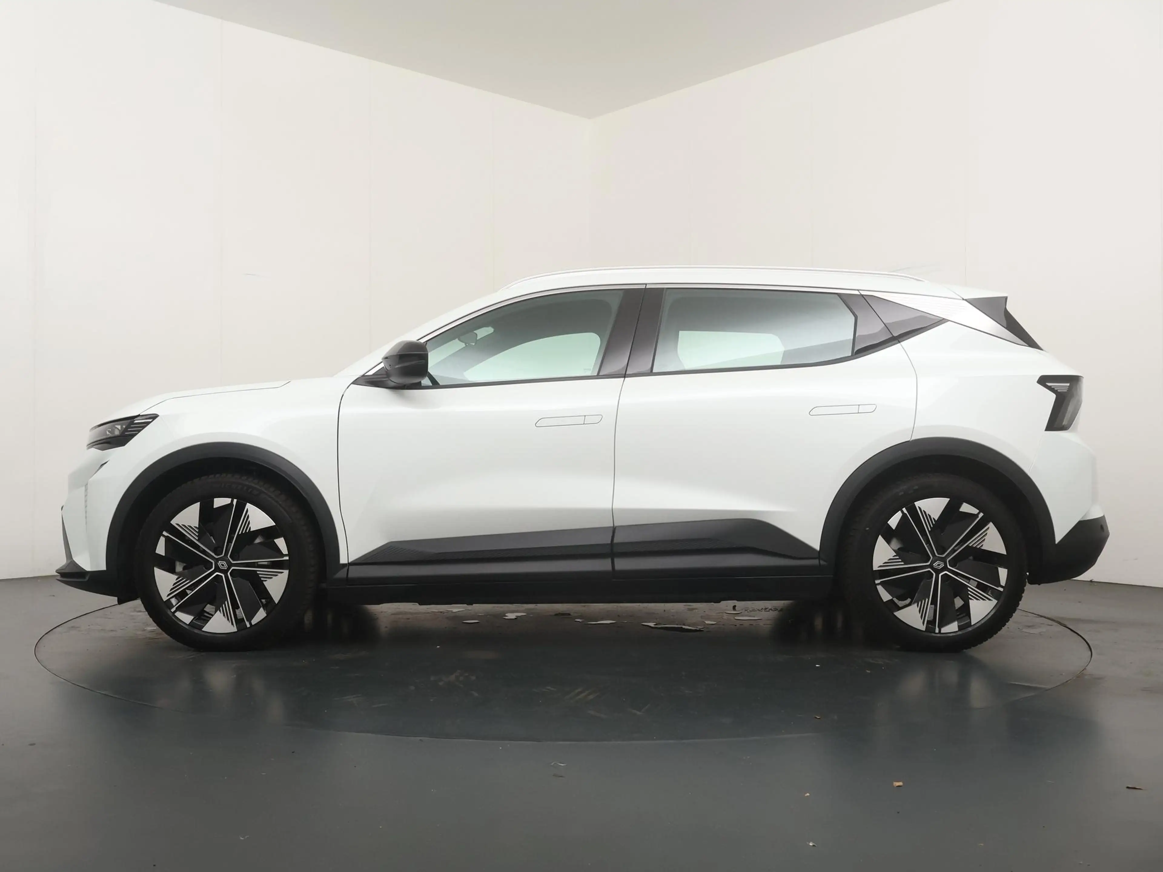 Renault Scenic E-Tech evolution 170 pk comfort range | Pack Navig — photo 2