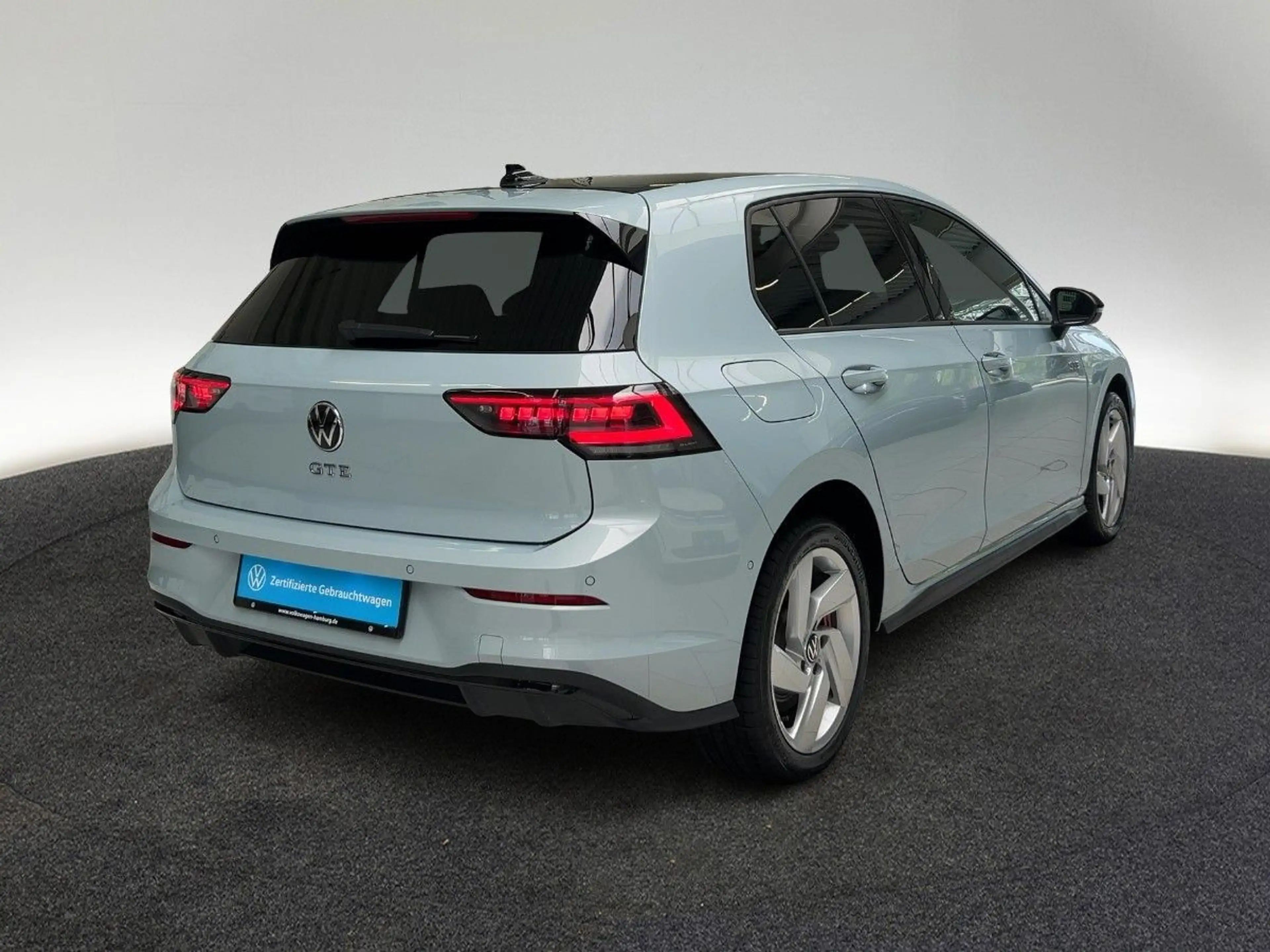 Volkswagen Golf GTE VIII 1.5 eHybrid GTE DSG Rear View IQ Light — photo 5