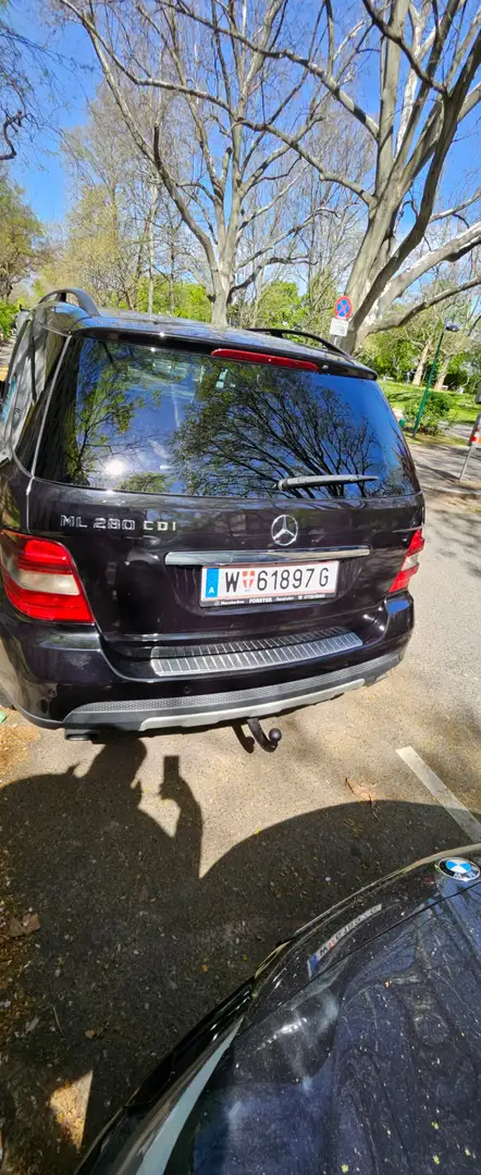 Mercedes-Benz ML 280 ML 280 CDI 4MATIC Edition 10 Aut. DPF Edition 10 Schwarz - 1