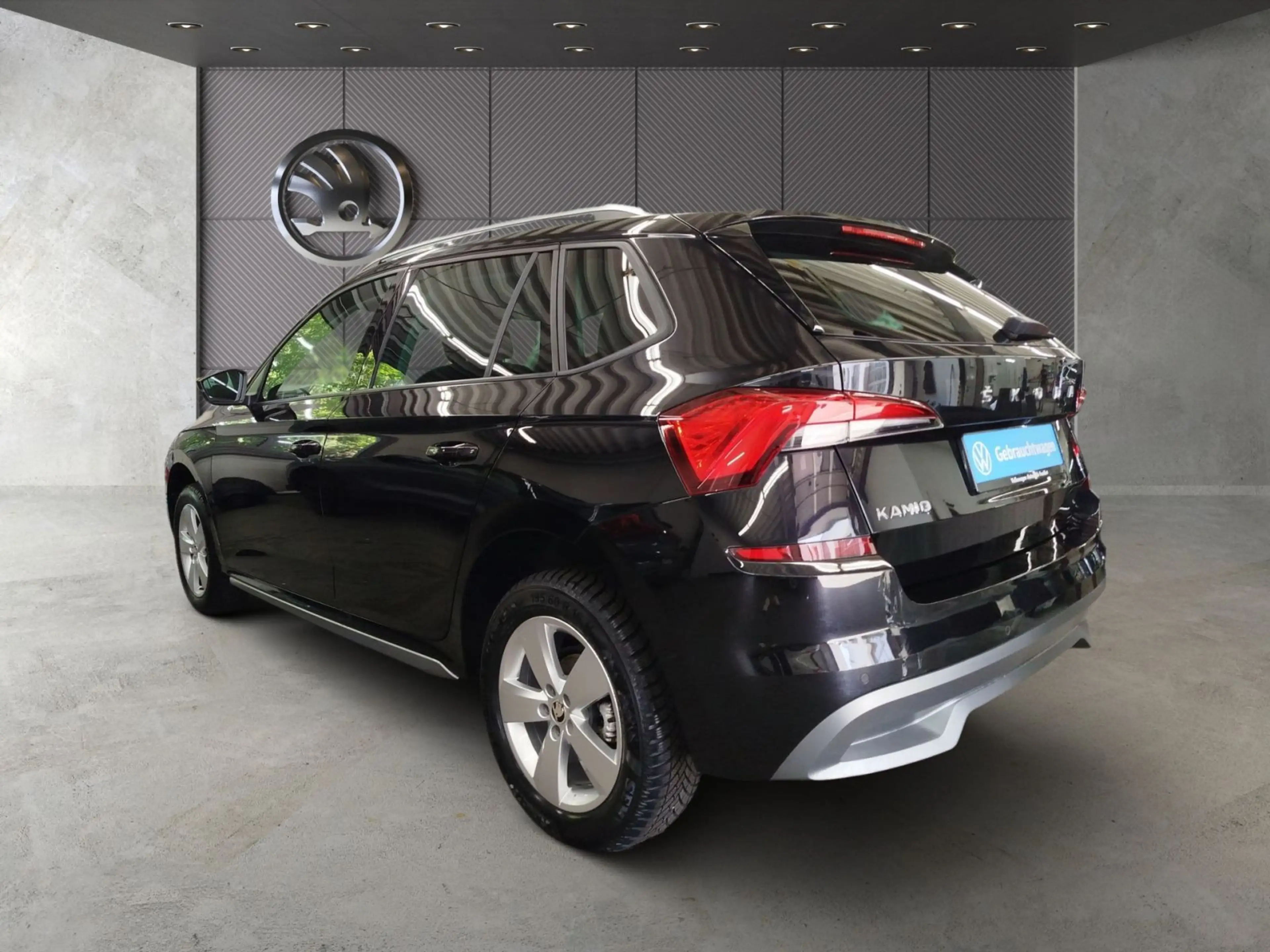 Skoda Kamiq 1.0 TSI DSG Style Navi FrontAssist LaneAss — photo 4