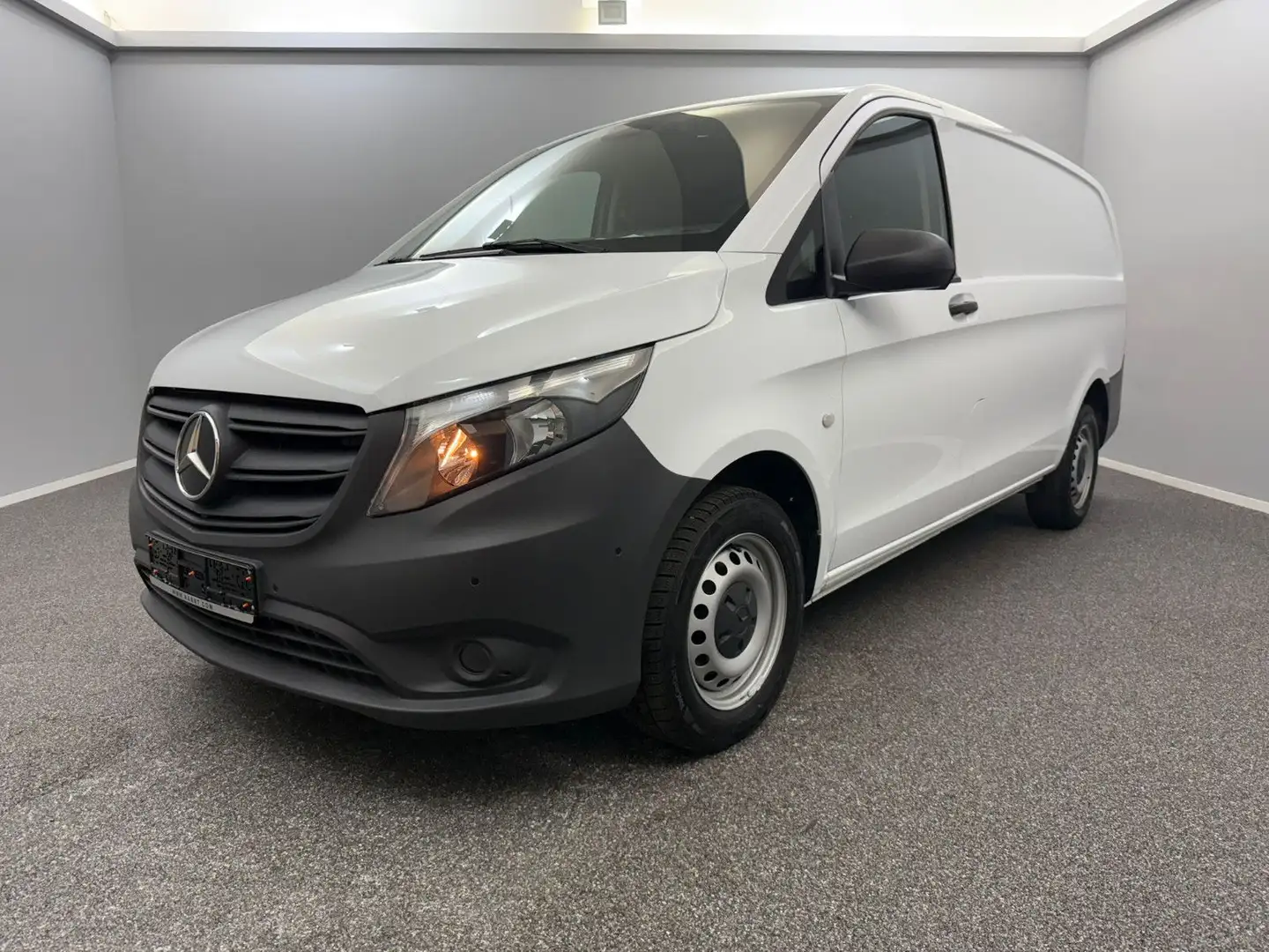 Mercedes-Benz Vito 110d Lang Kastenwagen U-FREI*1HAND*MEGAVOLL Weiß - 1