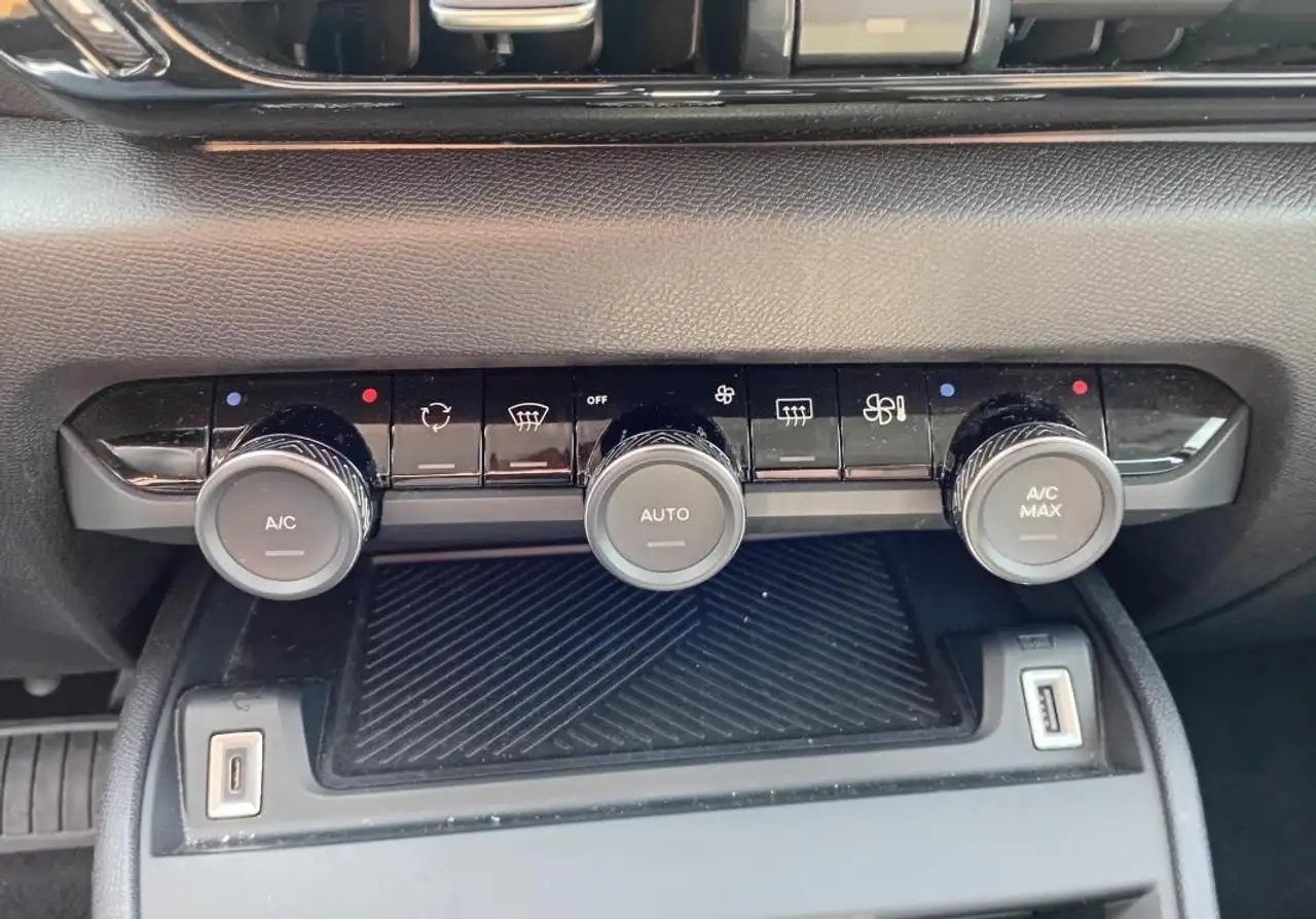 Citroen C4 Berline — photo 18