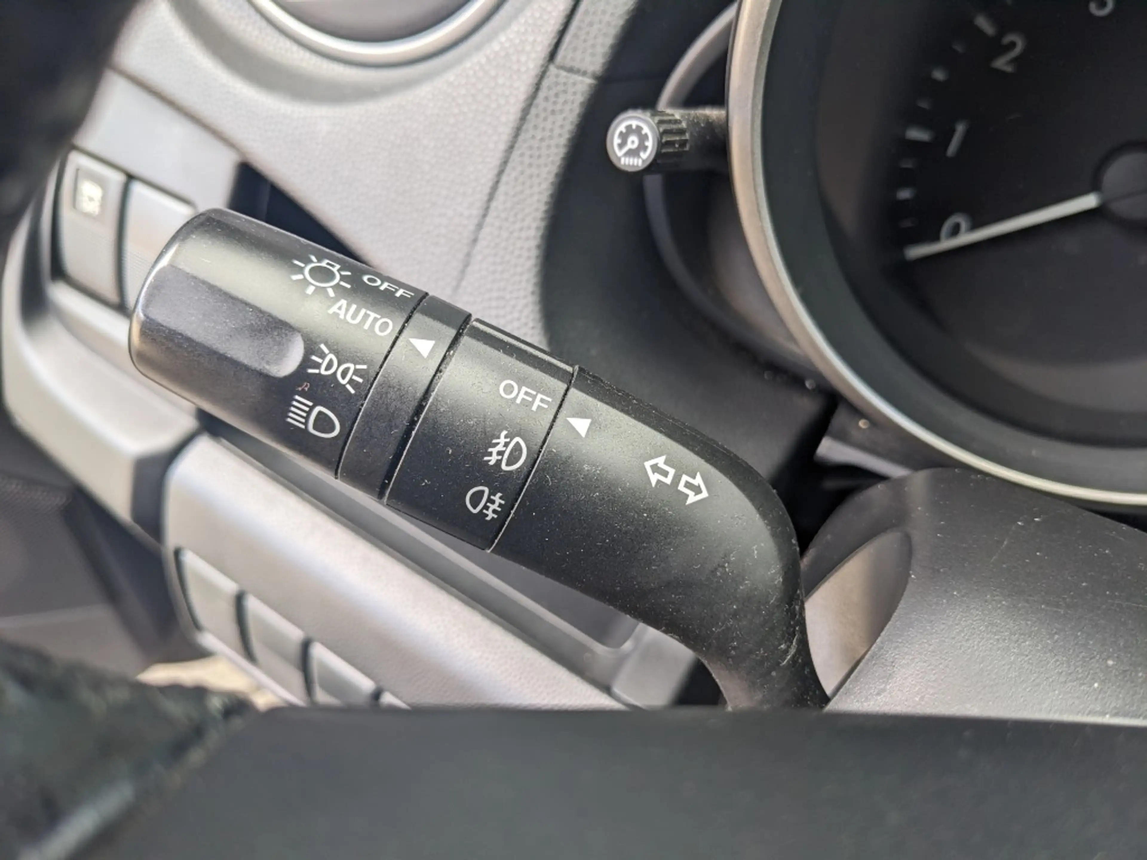 Mazda 5 2.0l Center-Line Navi Xenon Kamera PDC — photo 14
