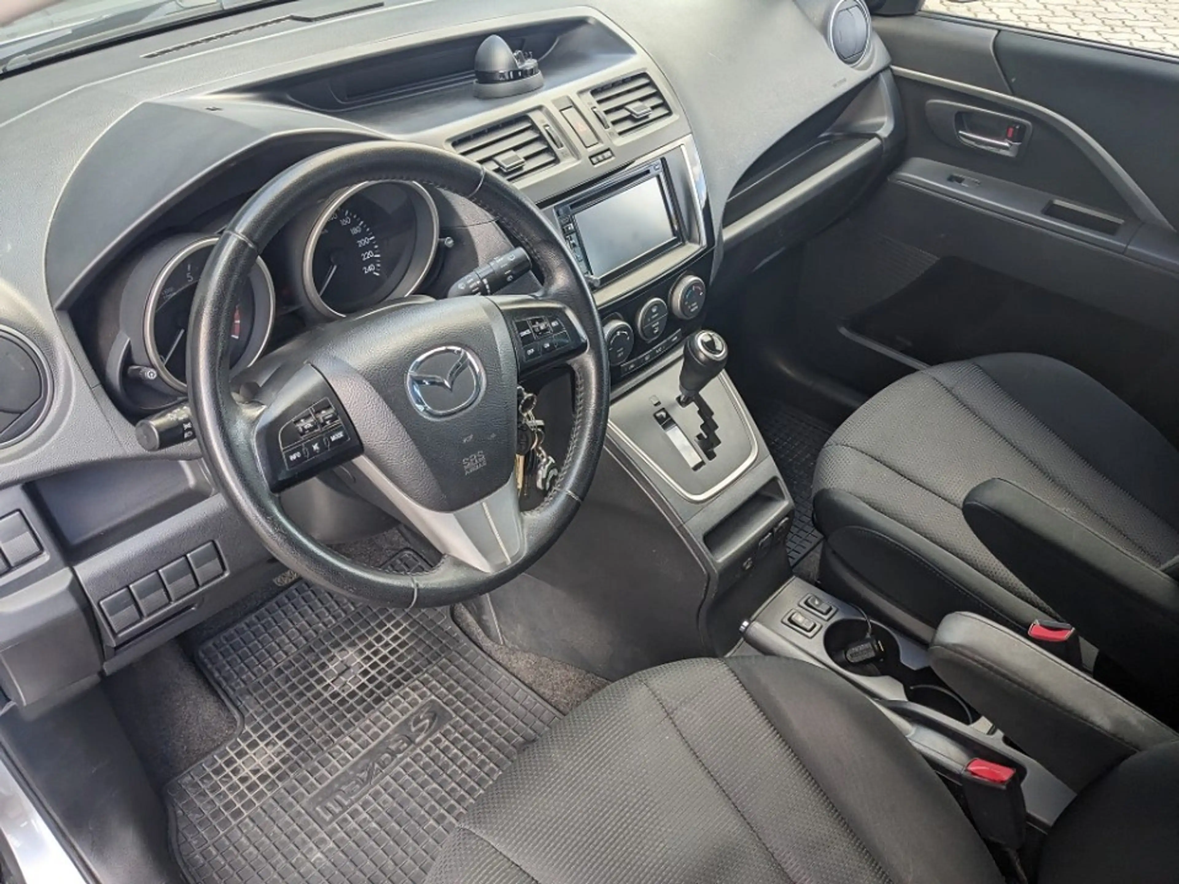 Mazda 5 2.0l Center-Line Navi Xenon Kamera PDC — photo 9