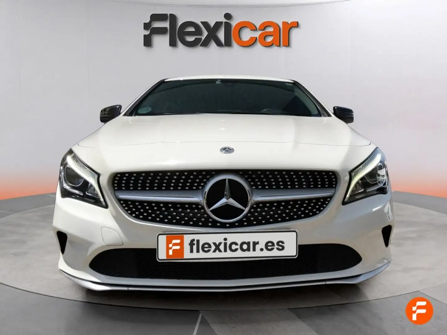 Mercedes-Benz CLA 220 d Shooting Brake Blanco - 2