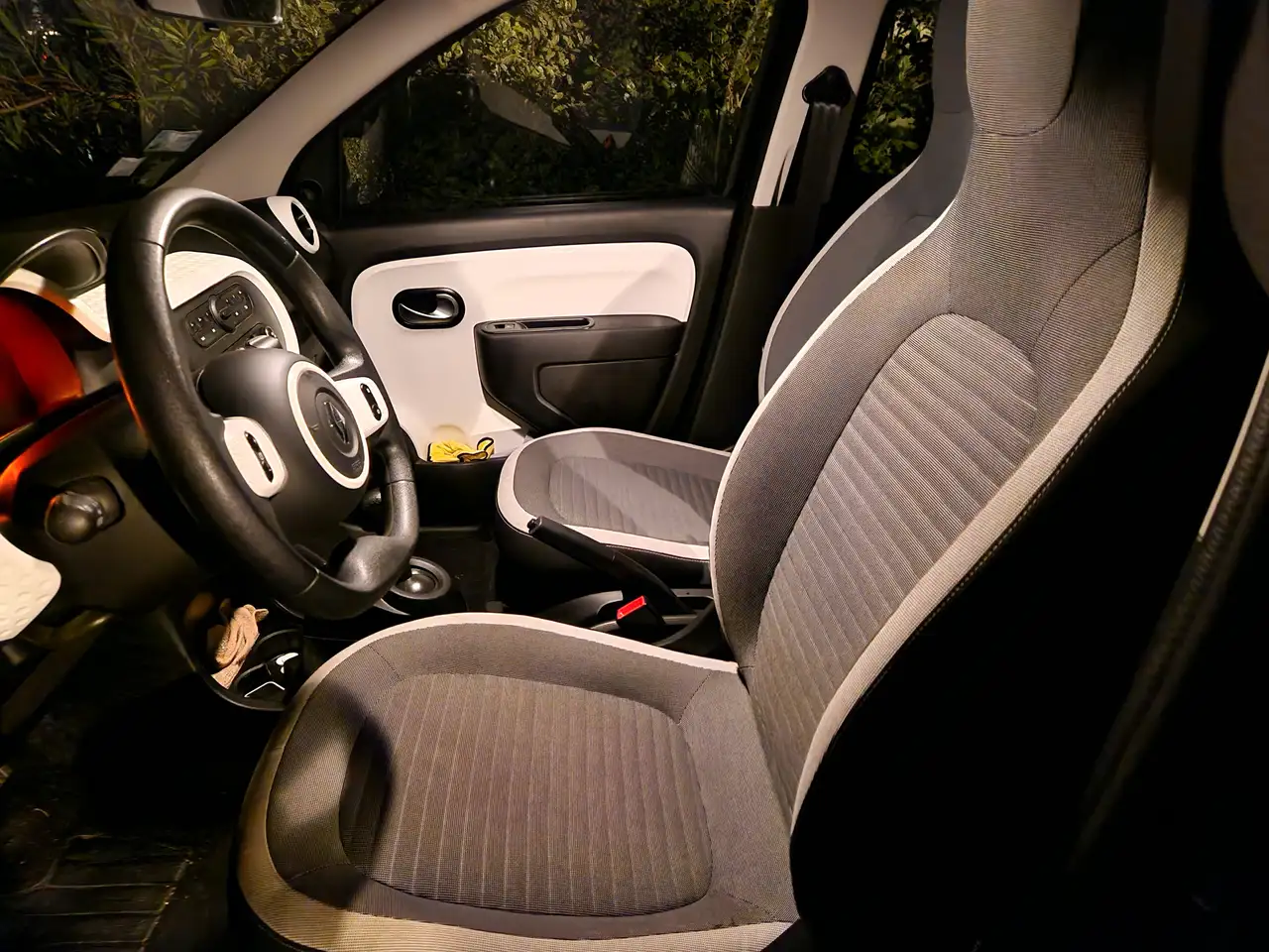 Renault Twingo III 1.0 SCe 70Zen EDC