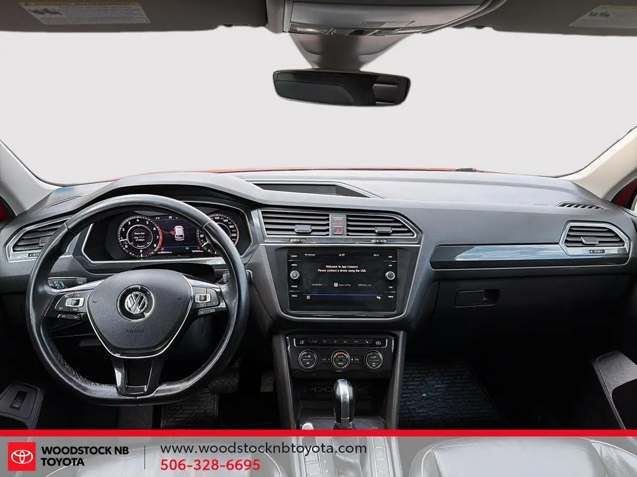 Volkswagen Tiguan снимка Volkswagen Tiguan