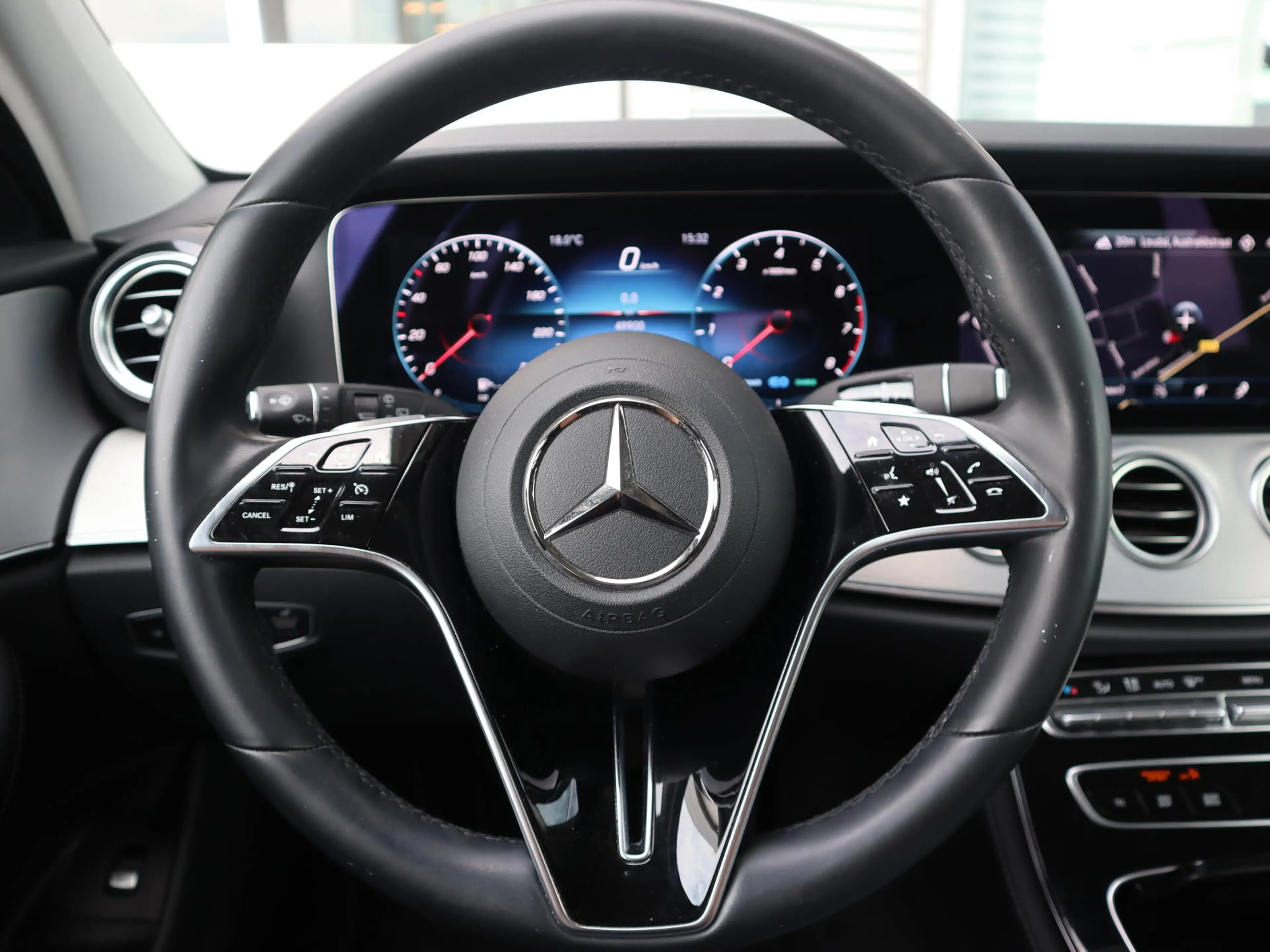Mercedes-Benz E 200 Estate Business Solution — photo 14