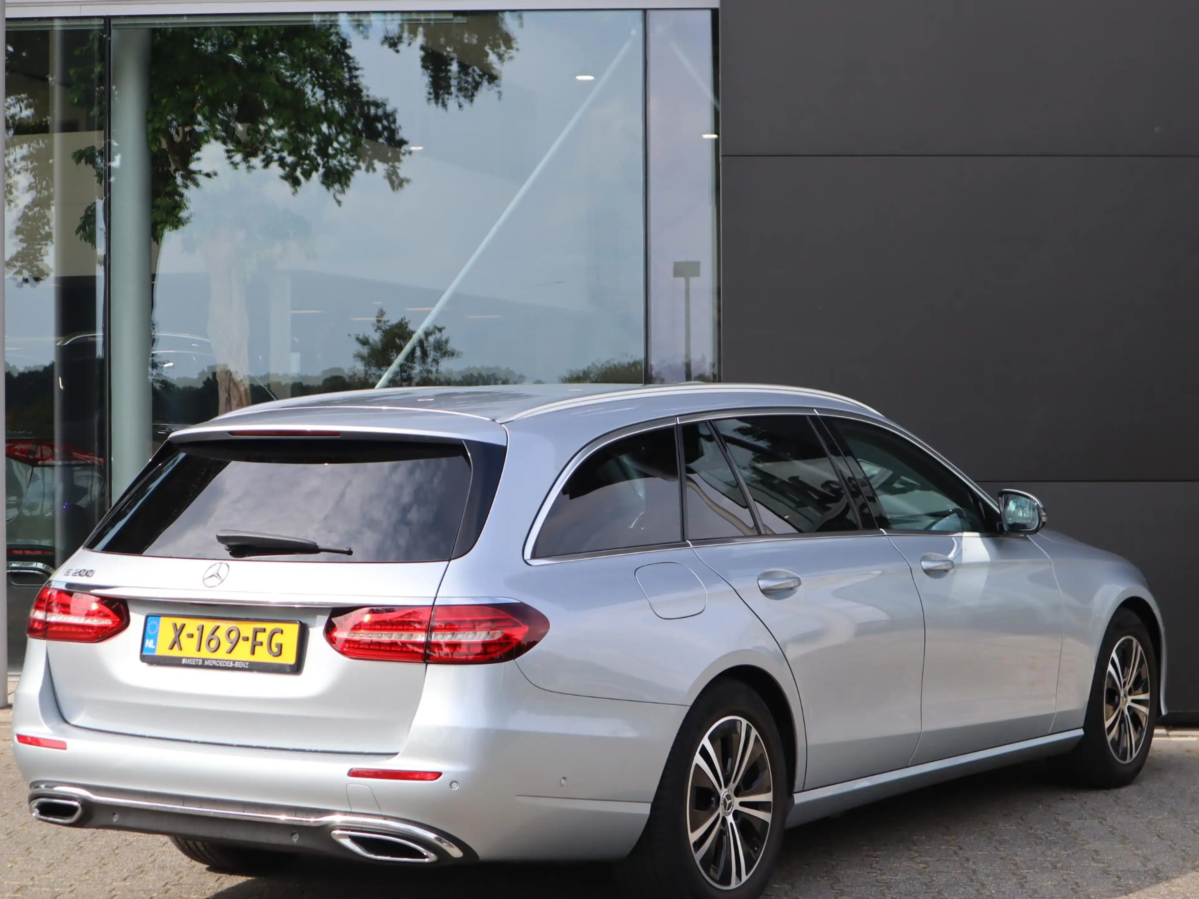 Mercedes-Benz E 200 Estate Business Solution — photo 2