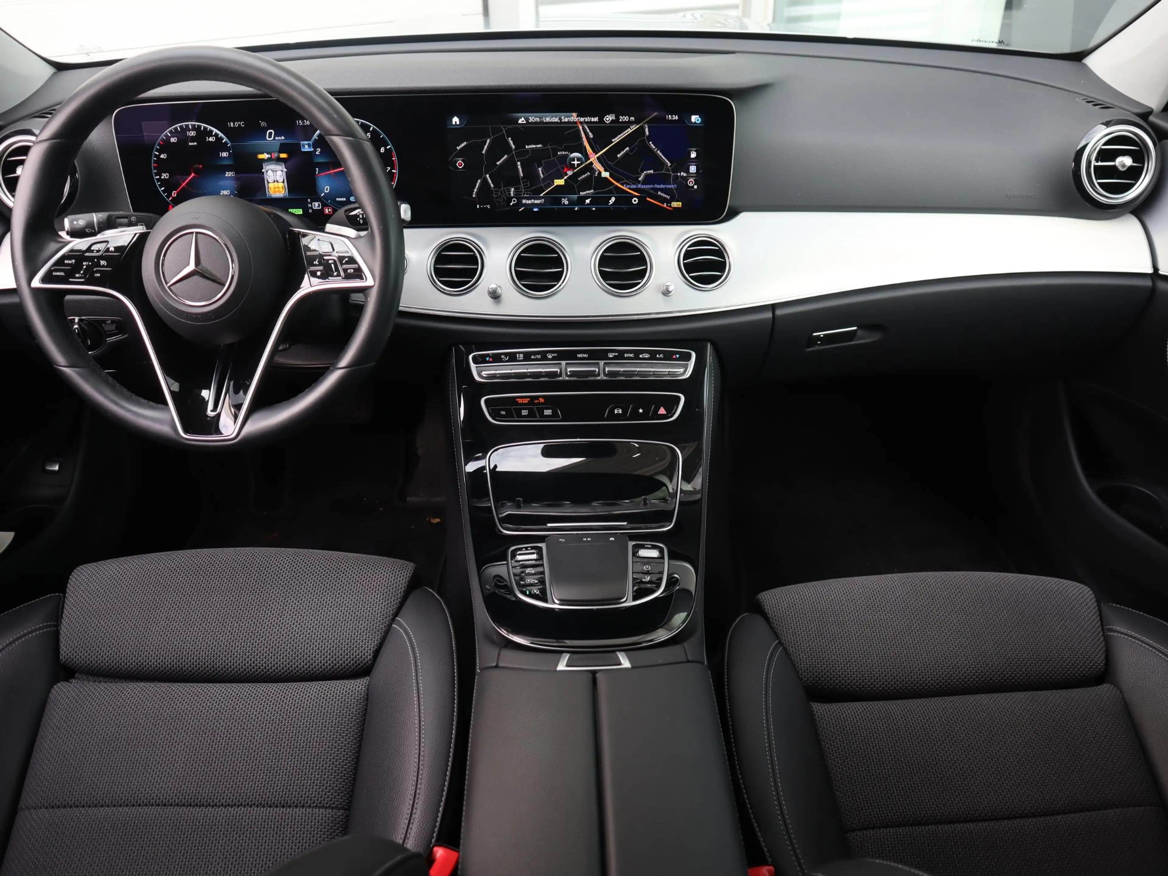 Mercedes-Benz E 200 Estate Business Solution — photo 13