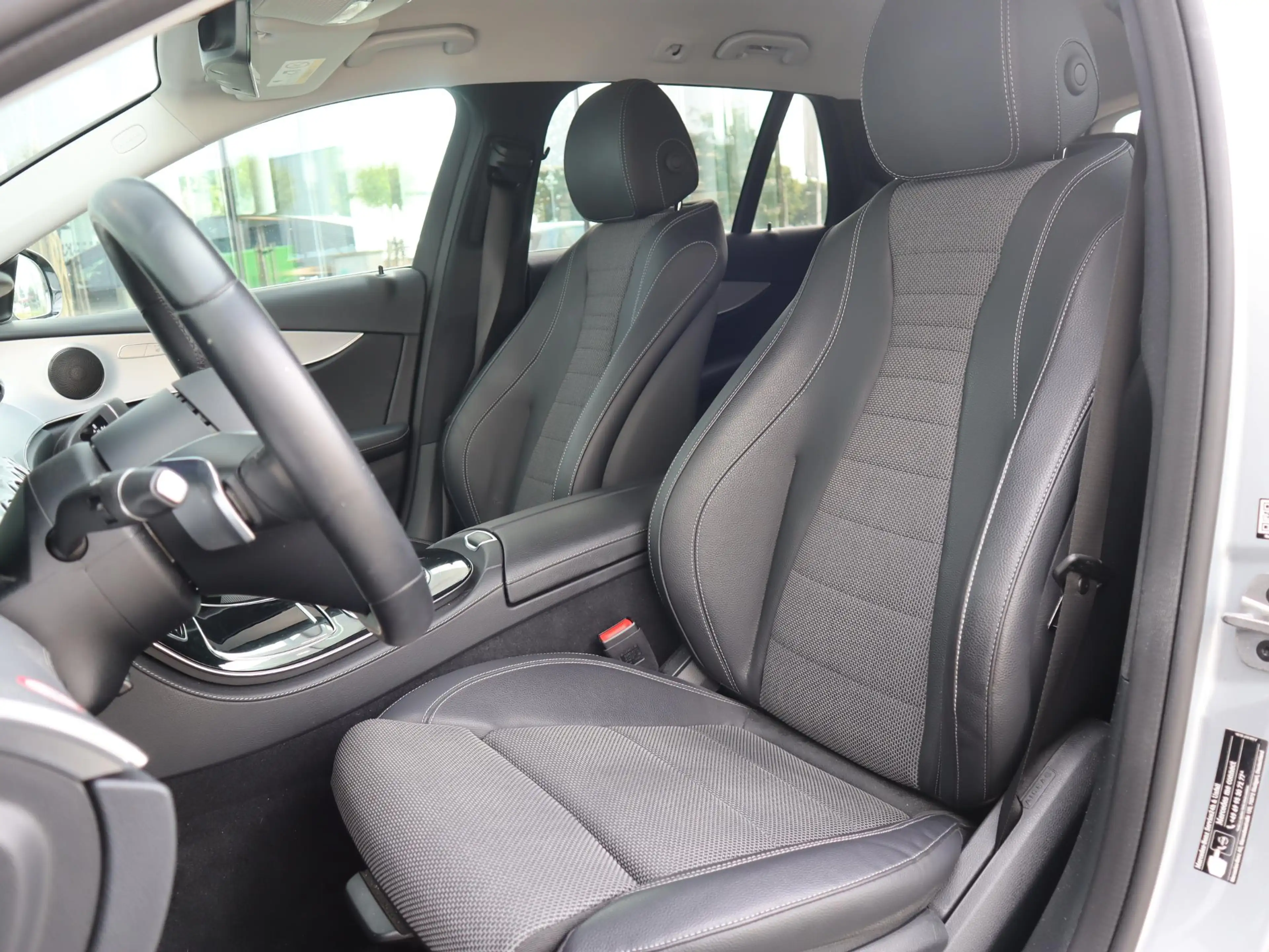 Mercedes-Benz E 200 Estate Business Solution — photo 12