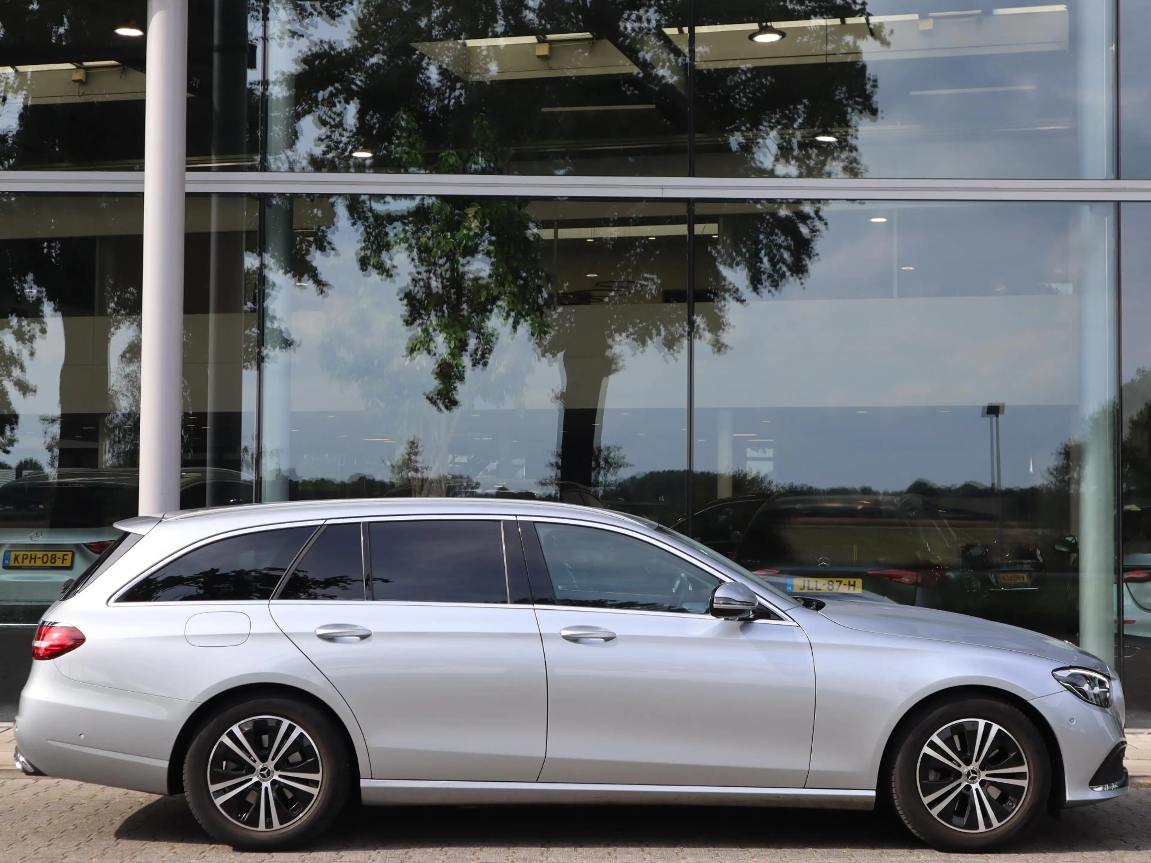 Mercedes-Benz E 200 Estate Business Solution — photo 5