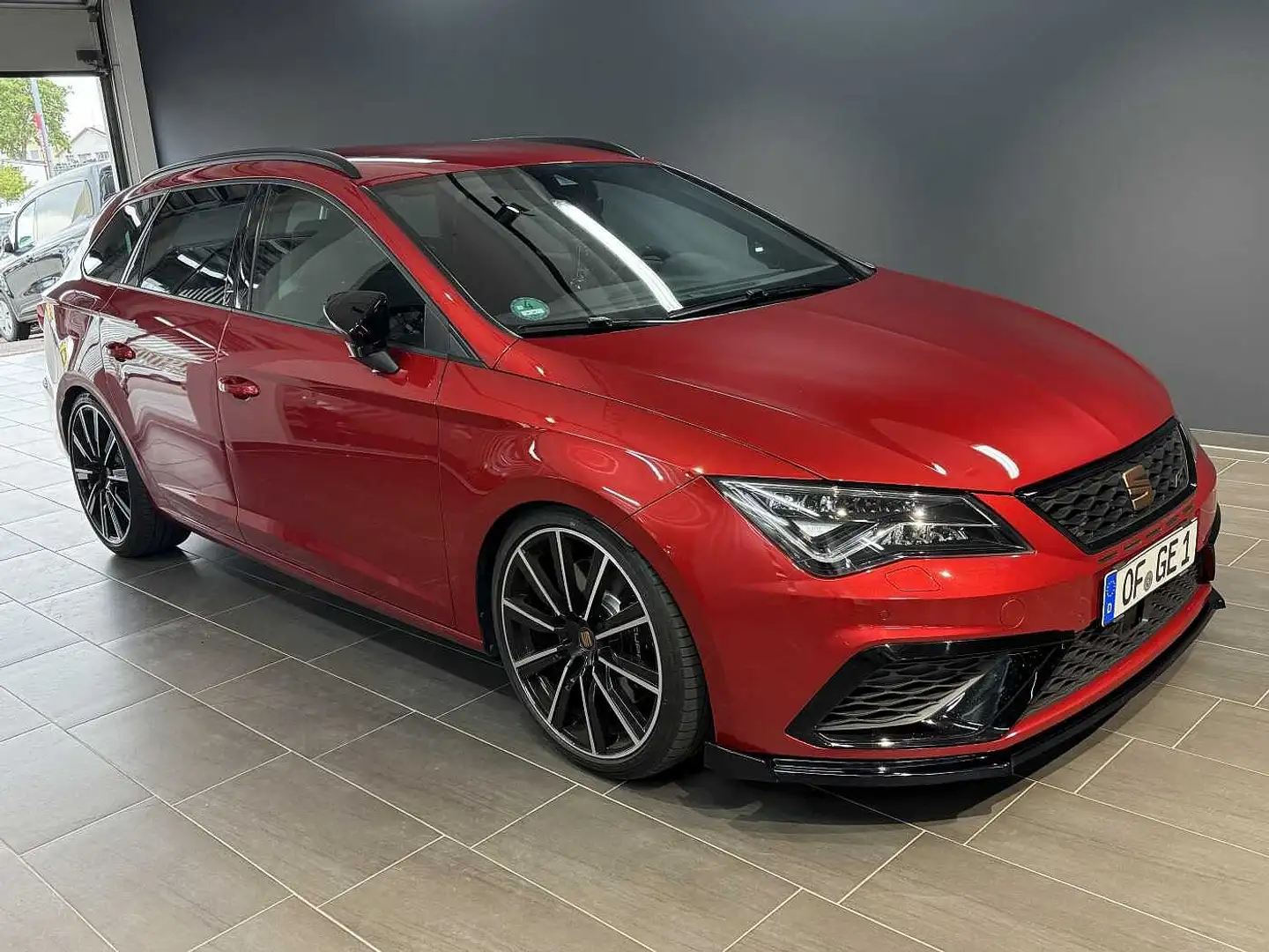 SEAT Leon ST Cupra 2.0 TSI 4Drive OPF DSG 1.Hand* Rot - 2