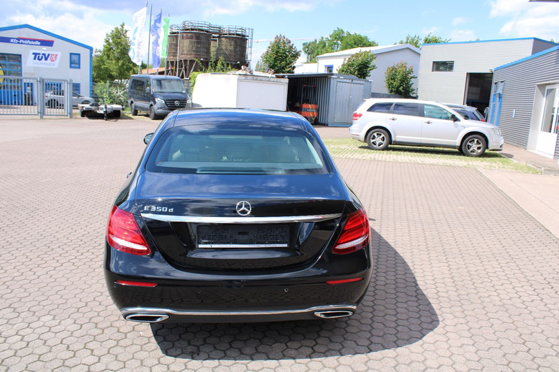 Mercedes-Benz E 350 d Limousine,LED,Head-Up,Distronic,Airmatic — photo 5
