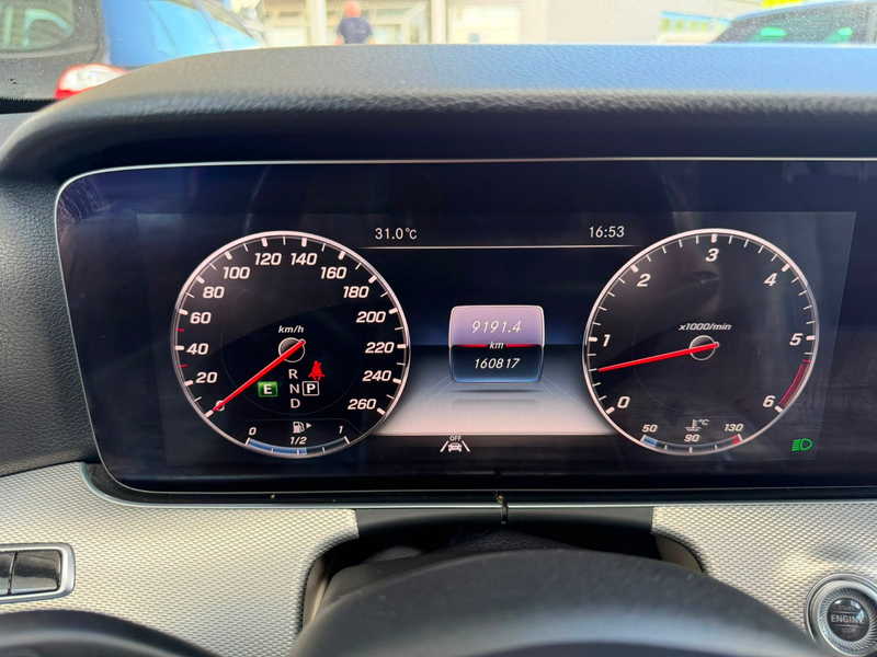 Mercedes-Benz E 350 d Limousine,LED,Head-Up,Distronic,Airmatic — photo 8