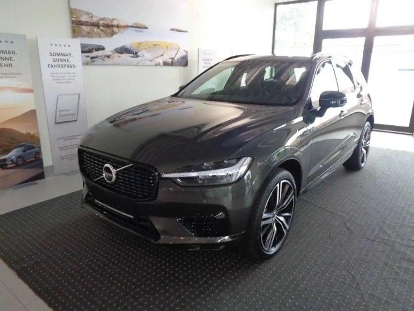 Volvo XC60 R-Design Plug-In Hybrid*ACC*BLIS*HUD* 360° Grau - 1