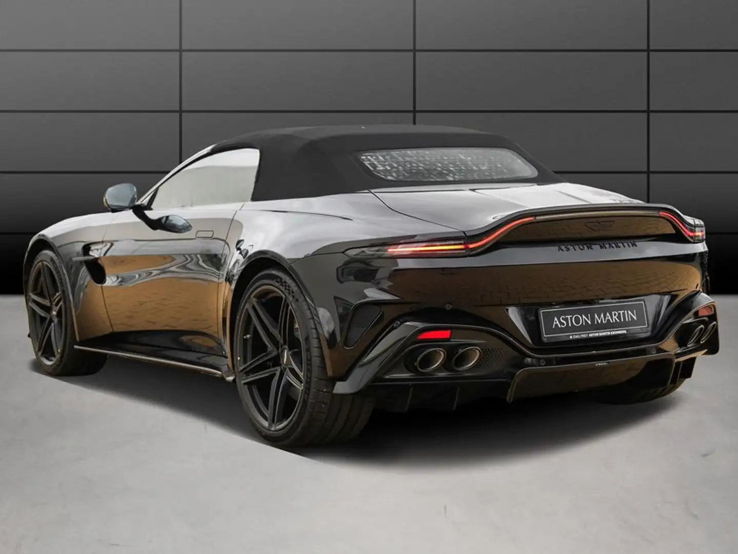 Aston Martin V8 Roadster Černá - 2