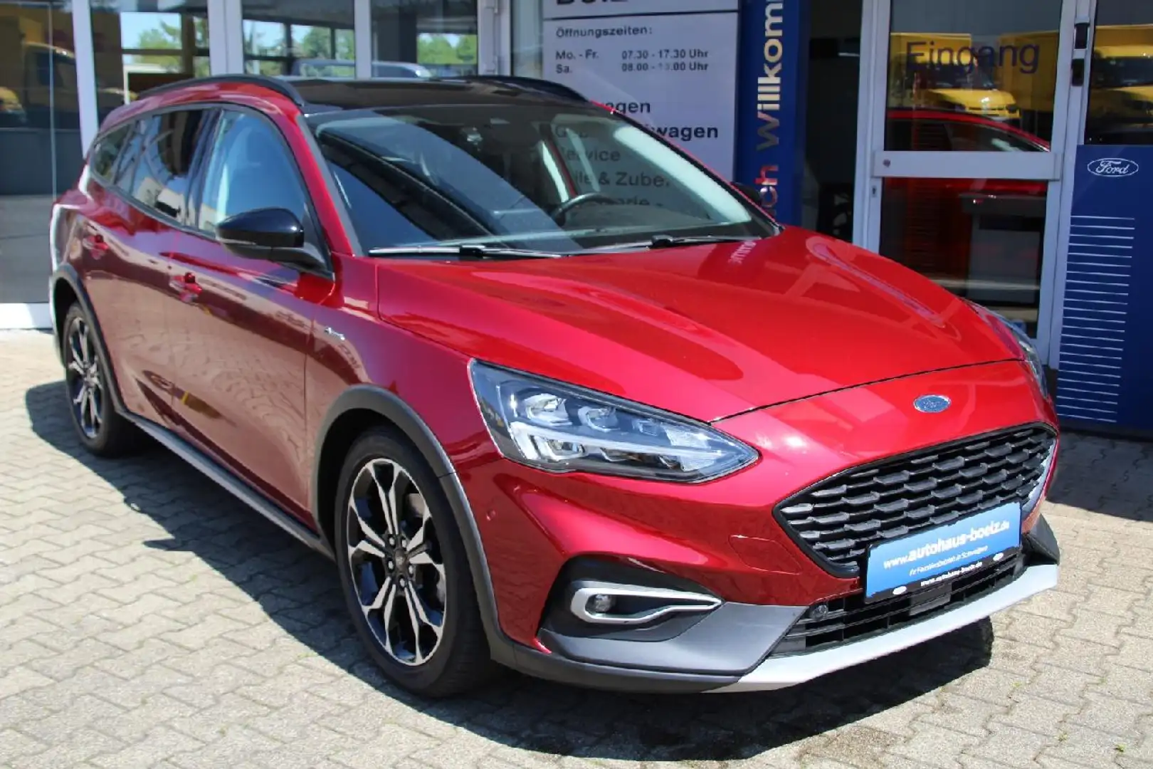 Ford Focus Active Piros - 1