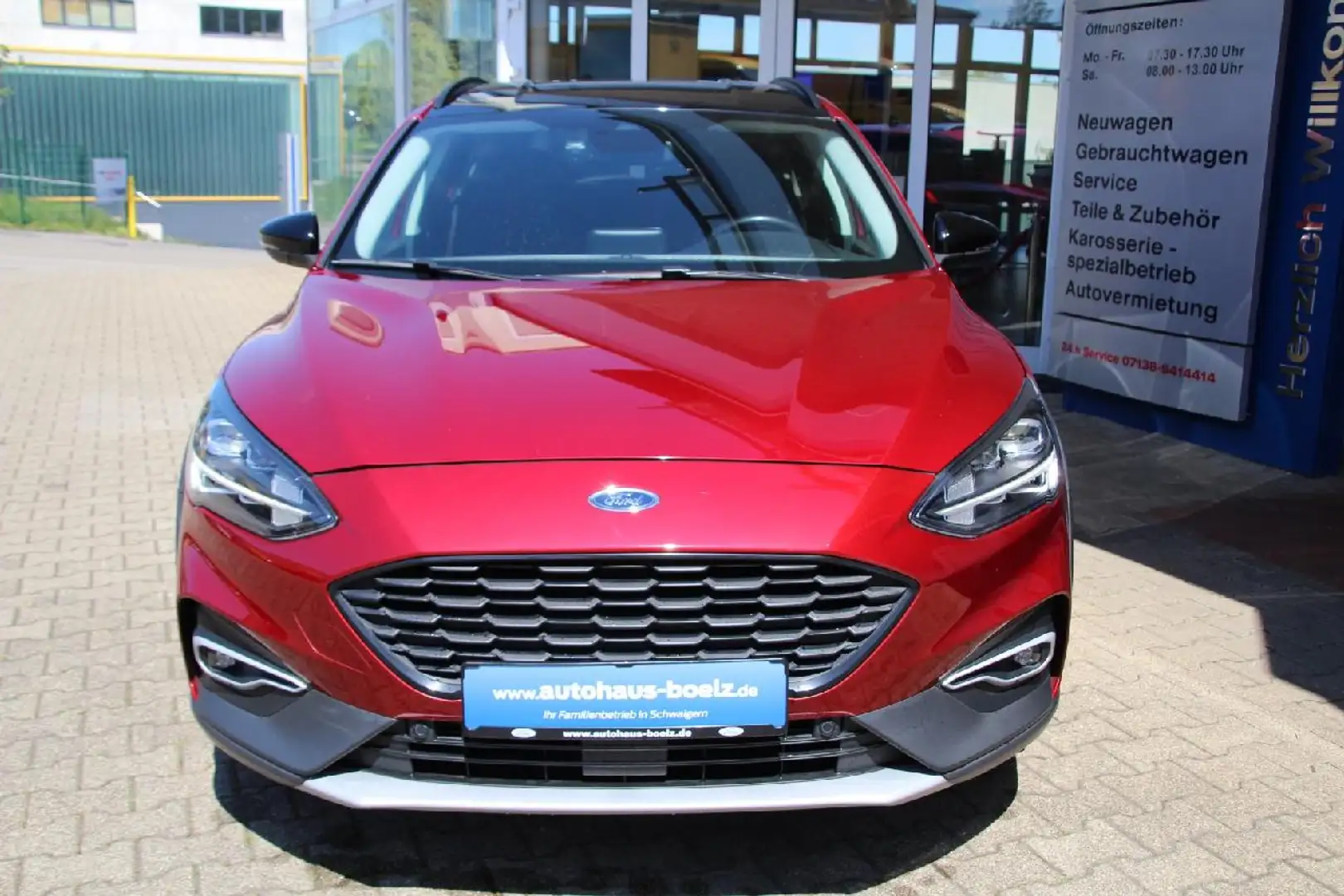 Ford Focus Active Piros - 2
