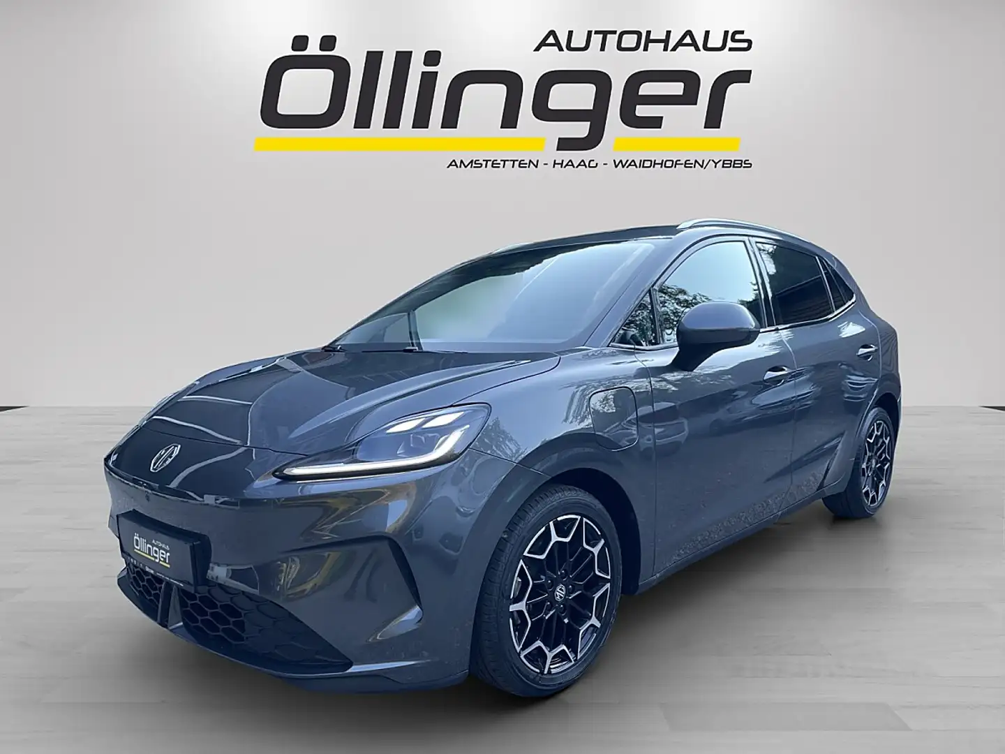 MG MG4 EV Urban 54 kWh Luxury Grau - 1