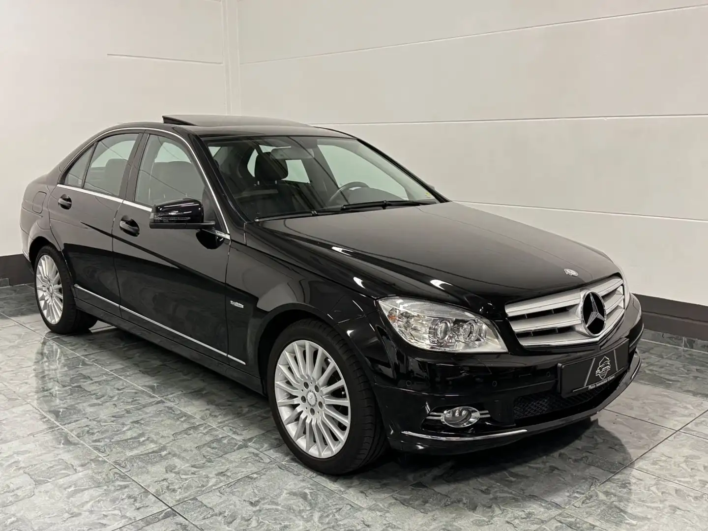 Mercedes-Benz C 220 CDI BlueEfficiency Lim.*2.hd*Xenon*AHK Schwarz - 1