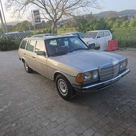 300 TD w123