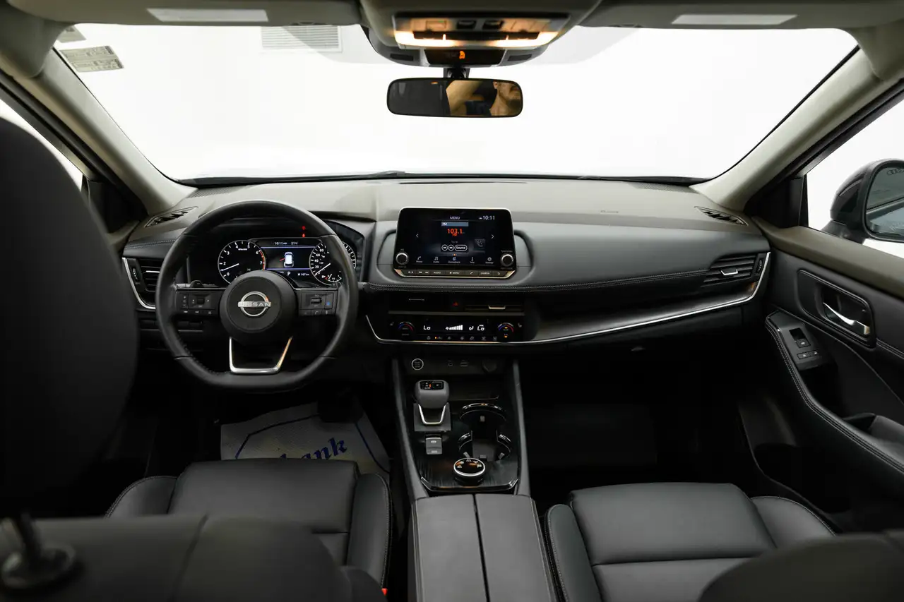 Nissan Rogue снимка Nissan Rogue