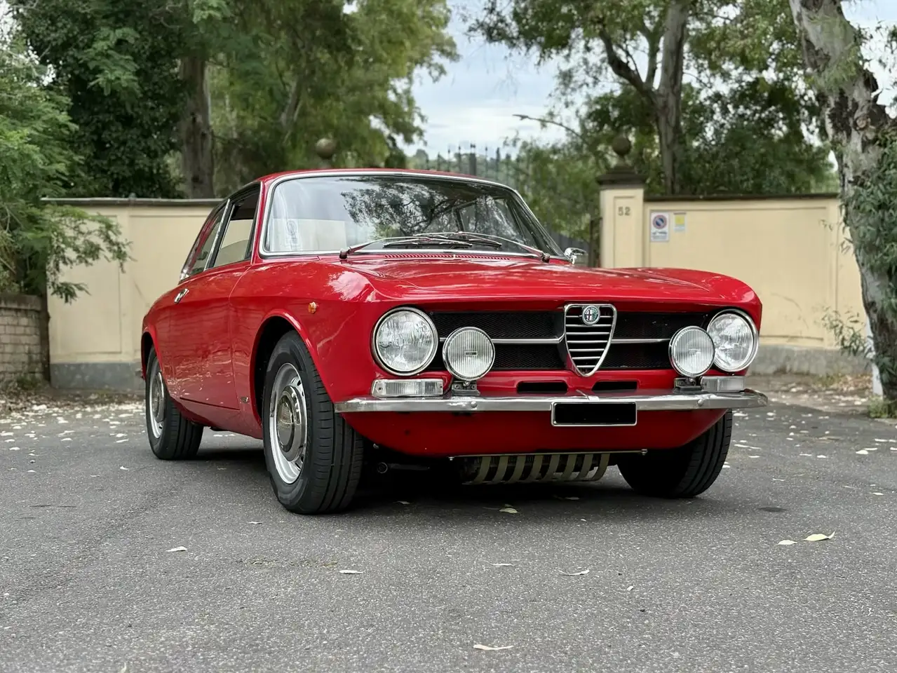 Alfa Romeo GT 1300 Junior, foto 1