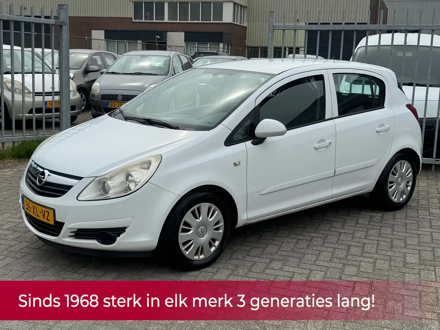 Opel Corsa 1.2-16V Business 5 deurs 80PK! Airco l Cruise l MT Wit - 1