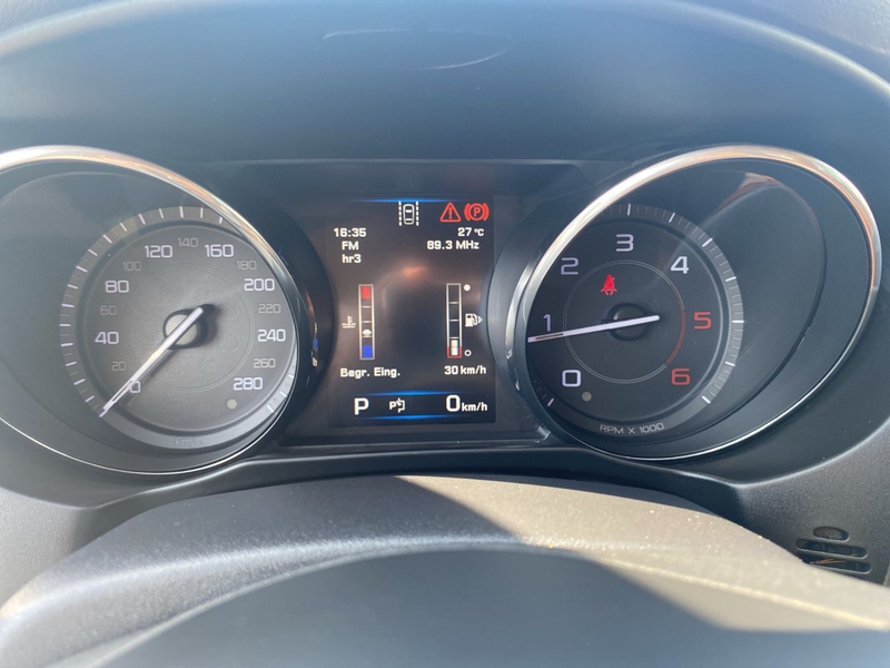 Jaguar XE Portfolio *PANO*360°*NAVI*LEDER*XENON*HUD* — photo 15